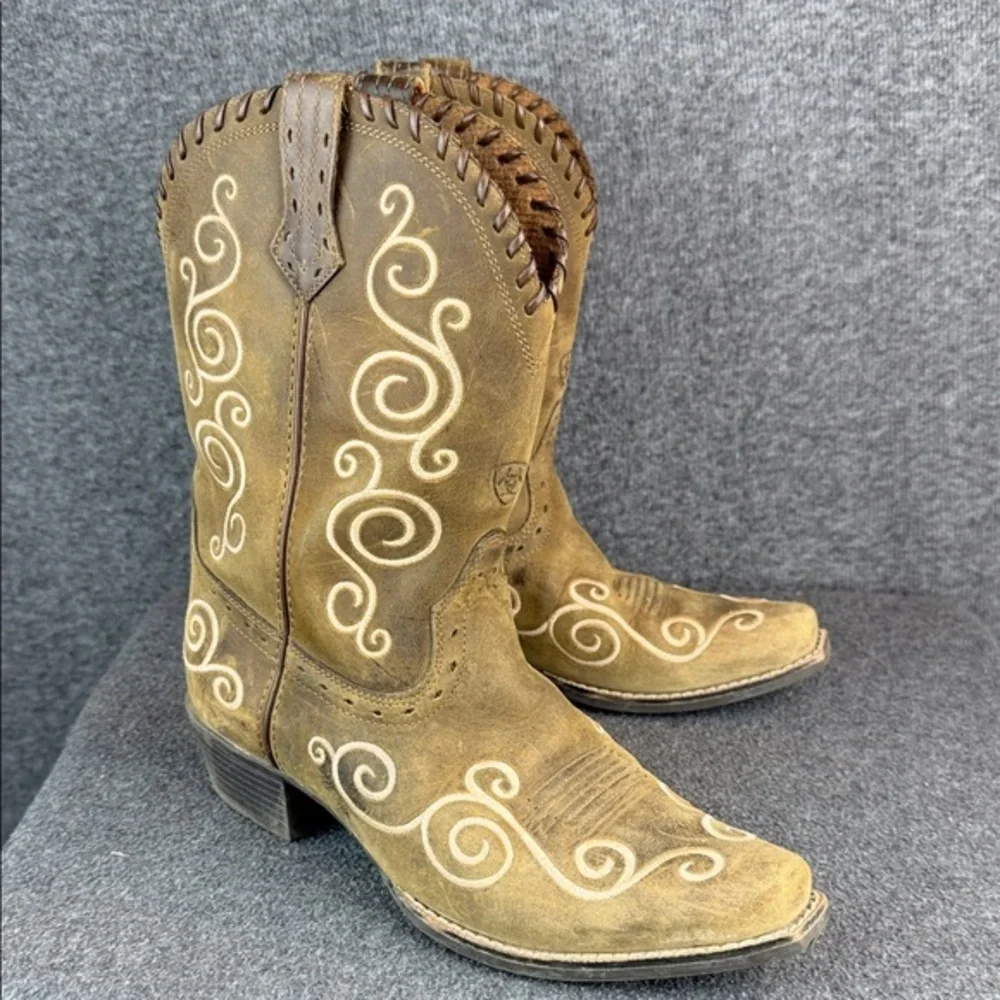 Ariat Snipped Toe Brown Western Cowboy Boots with Embroidery Size 4‎